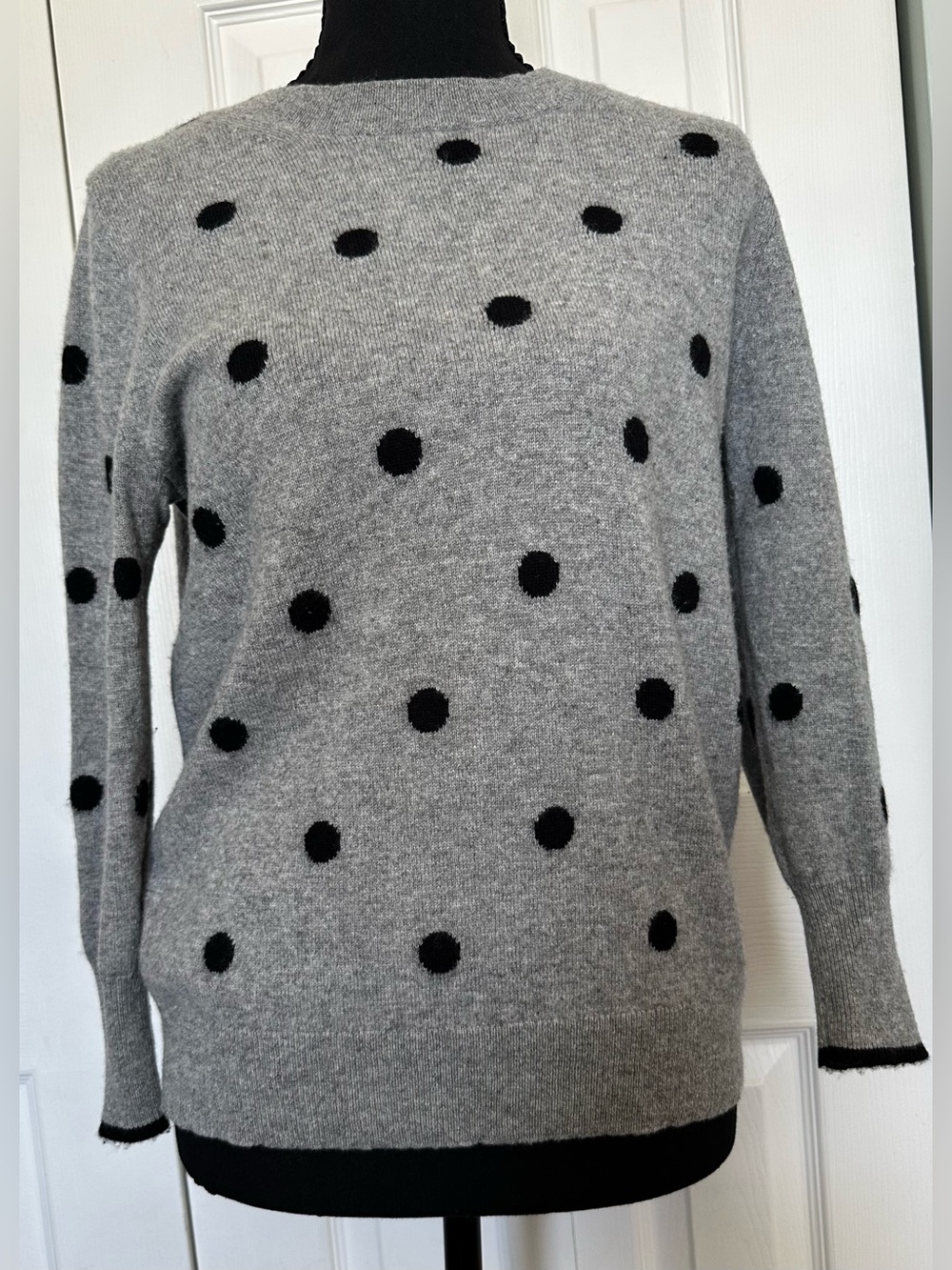 J.Crew 100% Cashmere Gray Black Polka Dot Crewneck Sweater, Size Medium